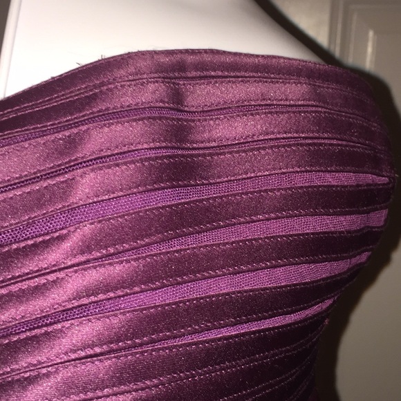 BCBGMAXAZRIA Ria Halter Mini Formal Dress Size 4 - Picture 14 of 14